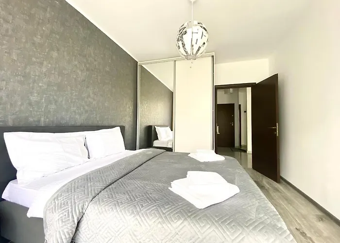 Nature View Family Apartment Brasov